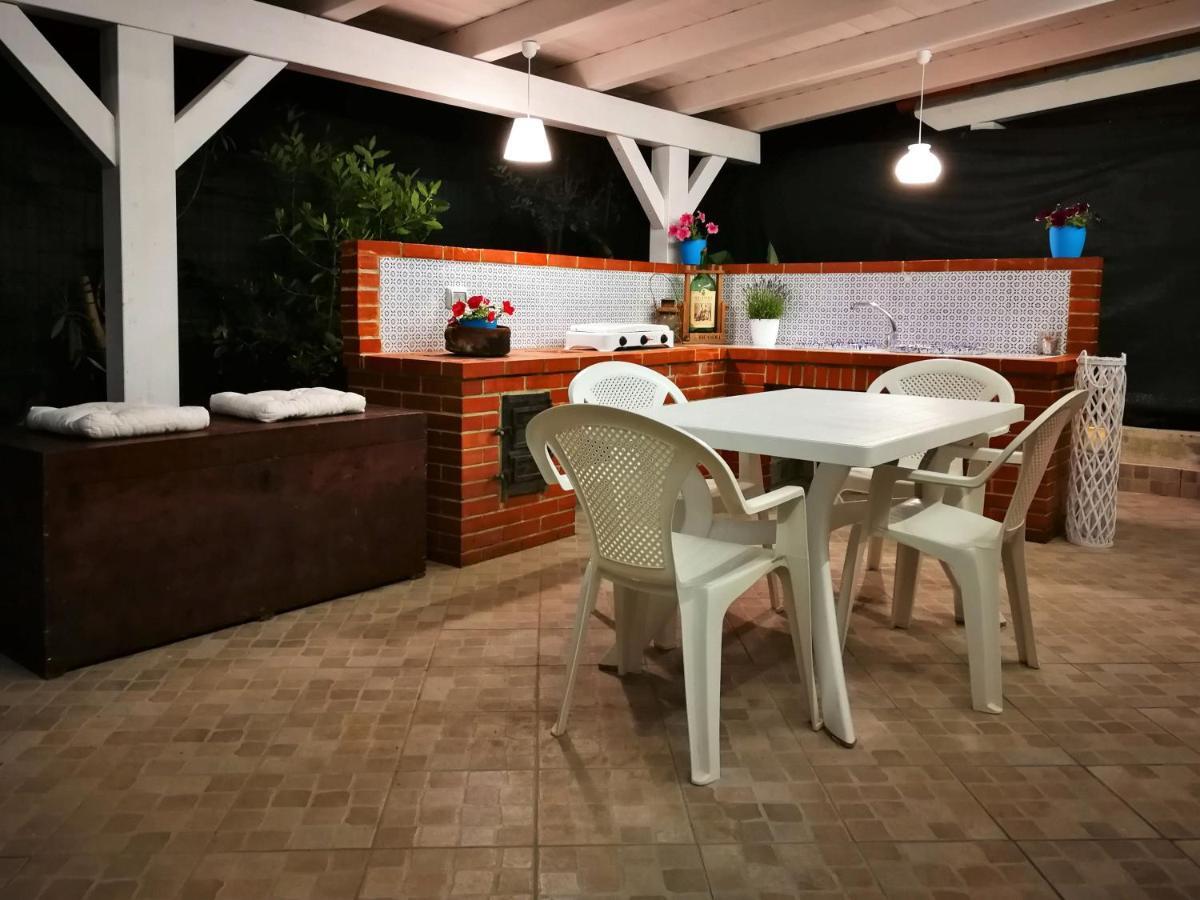 Villa La Plaja 切法卢 外观 照片