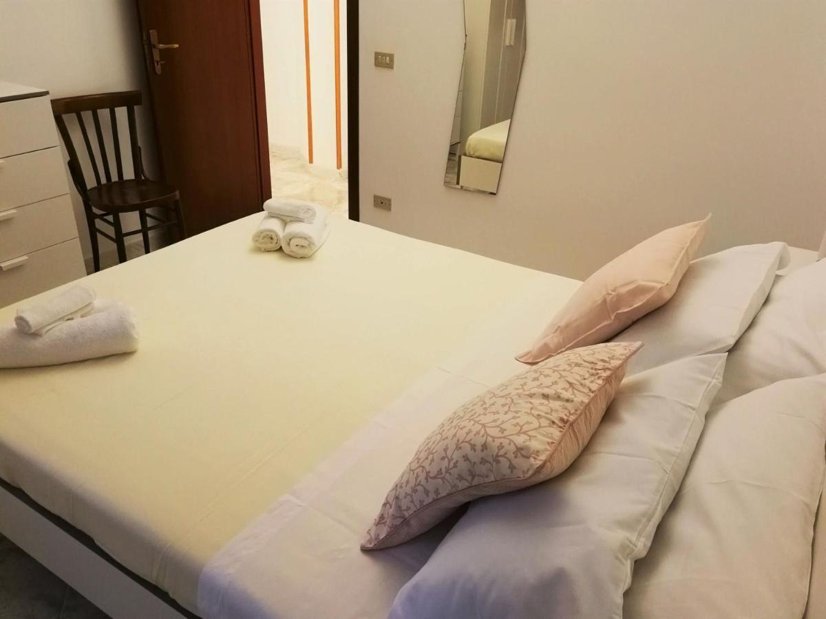 Villa La Plaja 切法卢 外观 照片